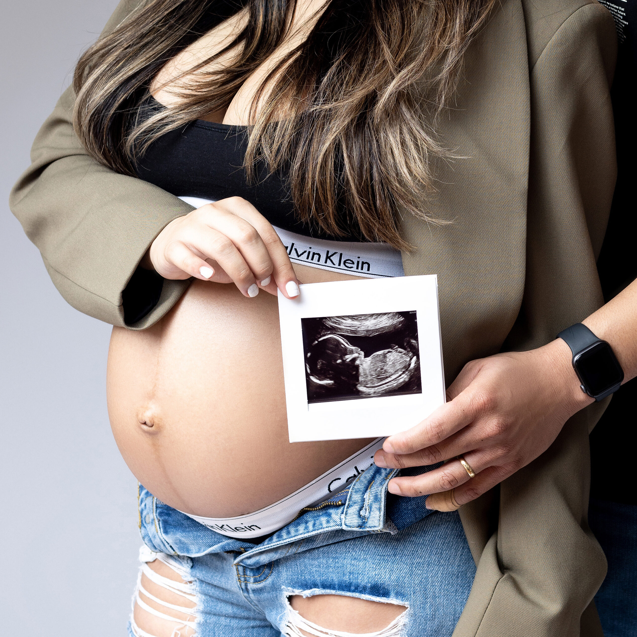 During pregnancy unborn babies respond to external stimuli